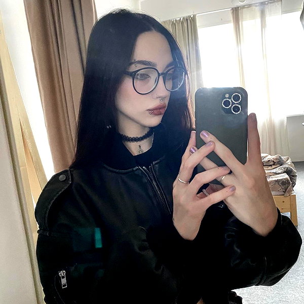 kriskaik instagram image archive image