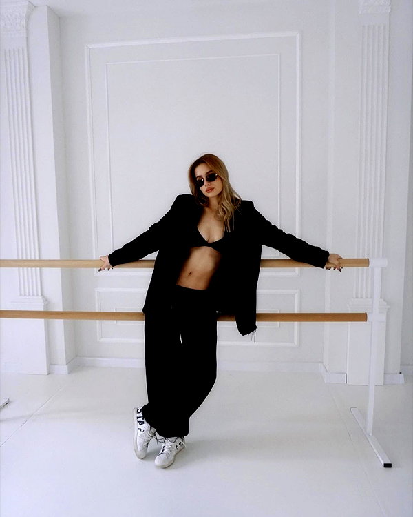 kkwwwv instagram image archive image