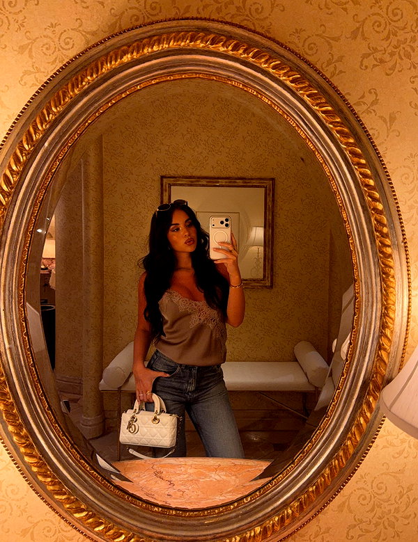 zoeliss instagram image archive image