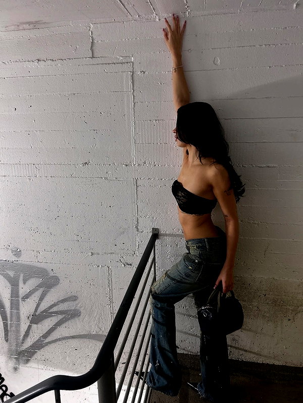 karolinaawasik instagram image archive image