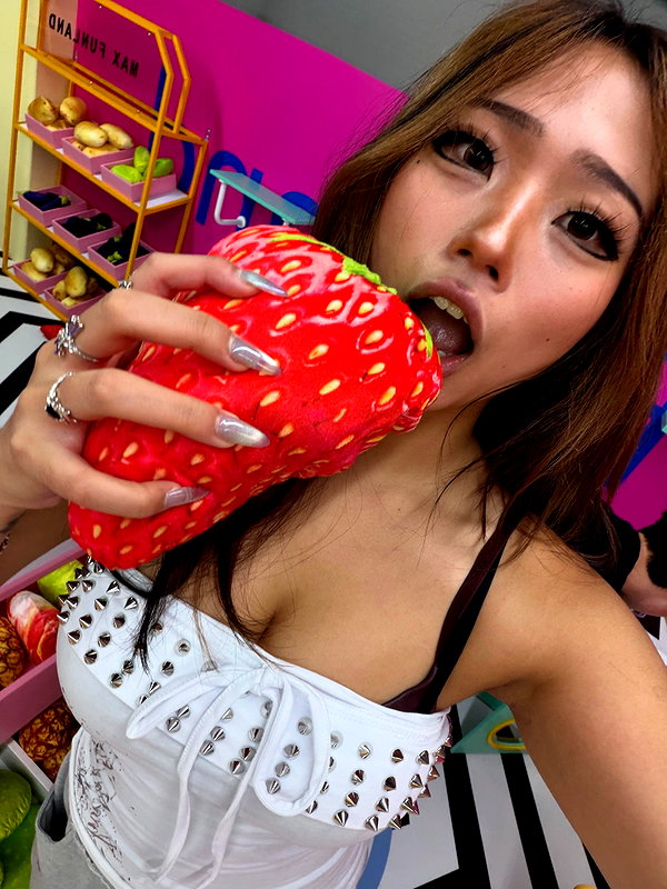 cellow111 instagram image archive image