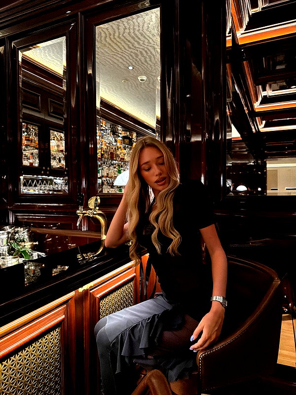 avestanova instagram image archive image