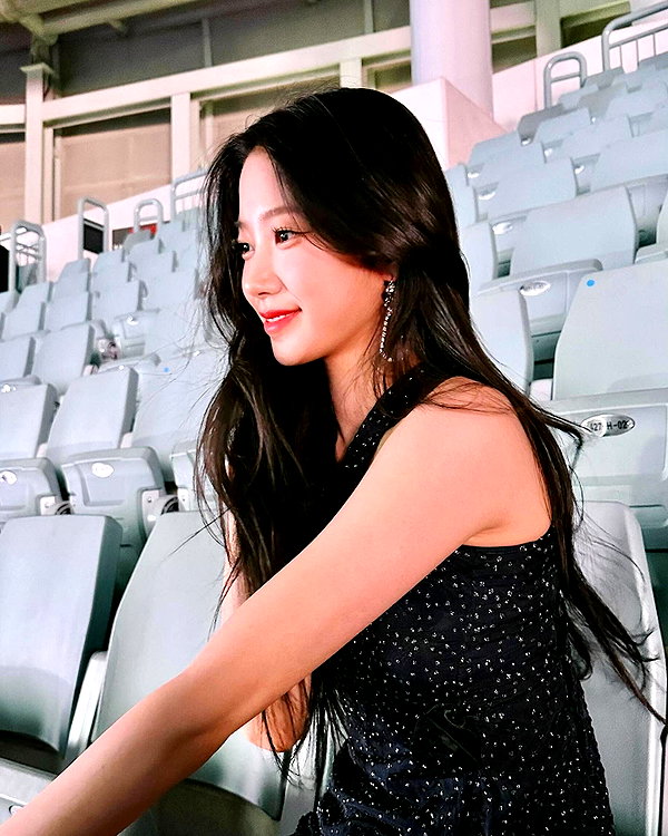 zuhazana instagram image archive image