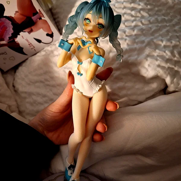 mirekyarahire instagram image archive image
