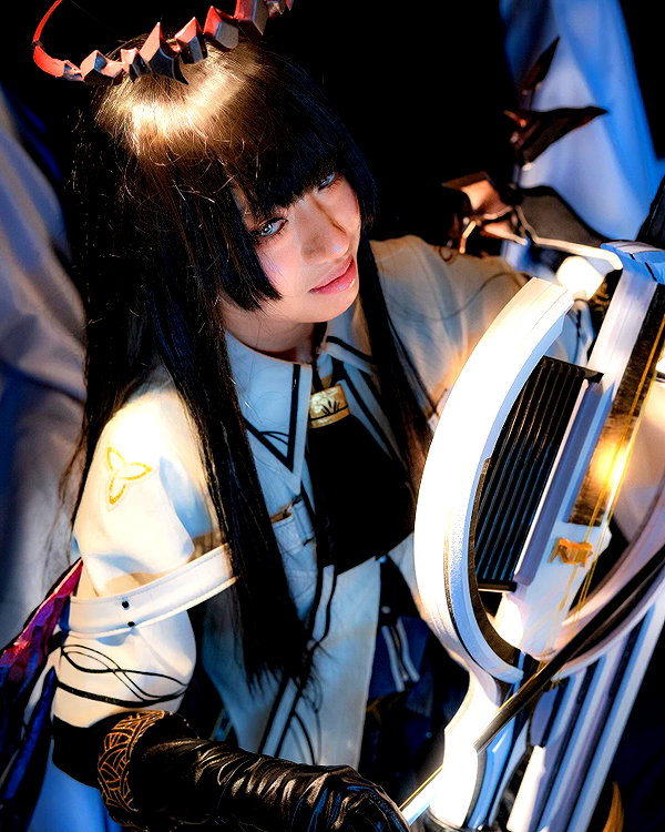 mila_cos instagram image archive image