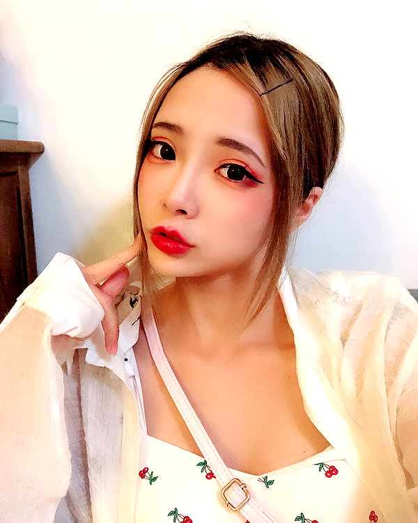 erokochiba instagram image archive image