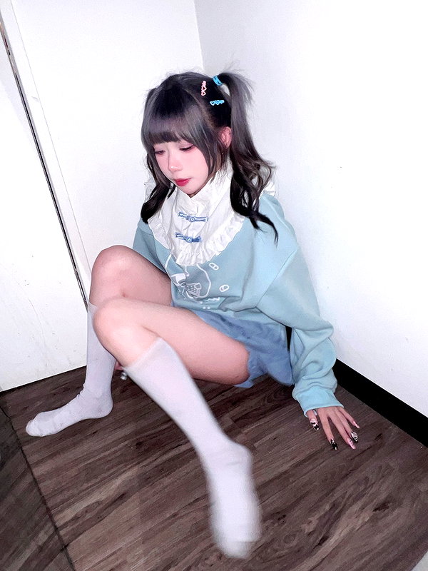 nixqq.425_ instagram image archive image