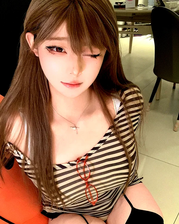 yingyinng_ instagram image archive image