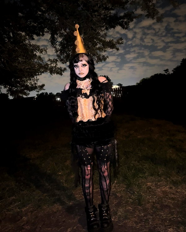 yeahimcaroline instagram image archive image