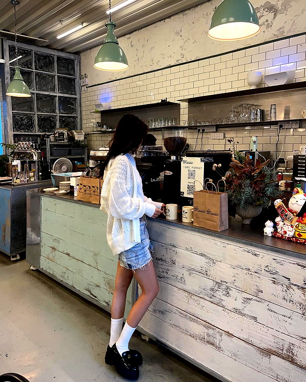 ll.lu1s instagram image archive image