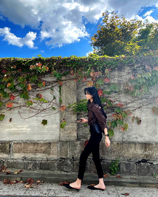 daxbin instagram image archive image