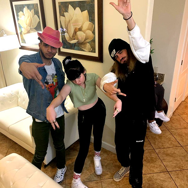 yeahimcaroline instagram image archive image