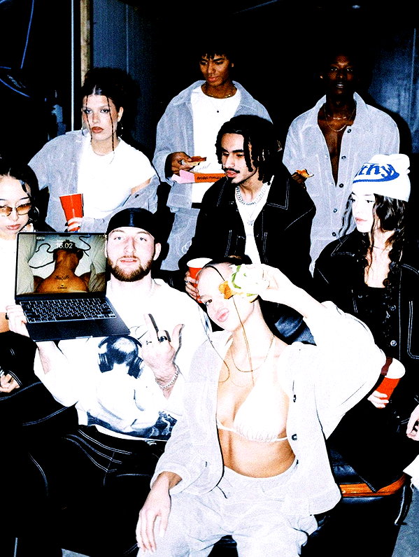 ariana_vomi instagram image archive image