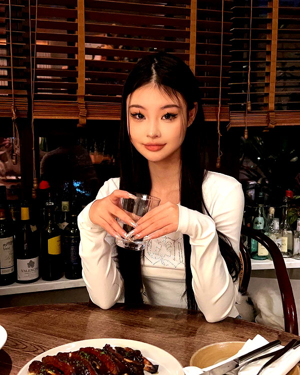ll.lu1s instagram image archive image