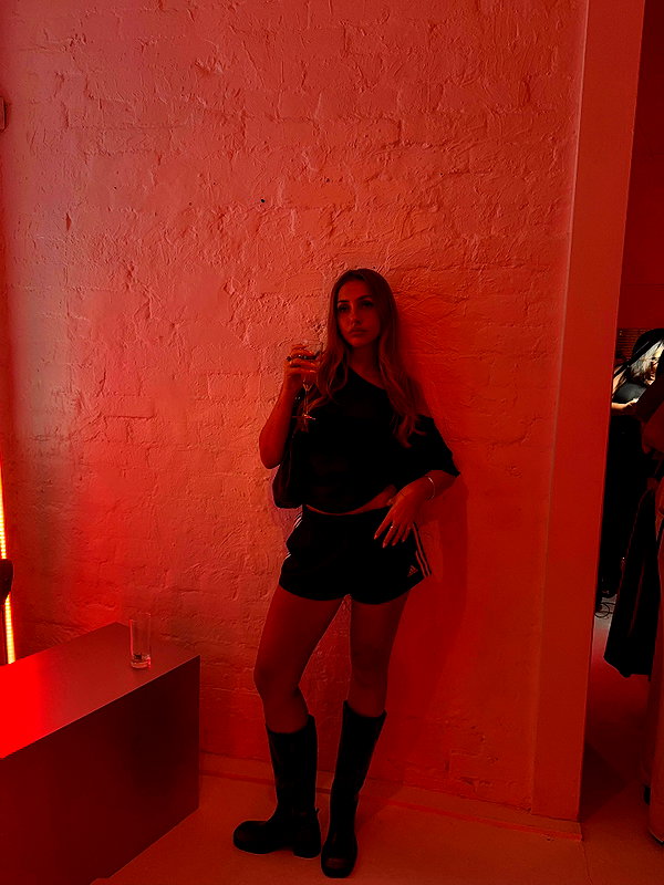 Archived image from @edenharper on Instagram