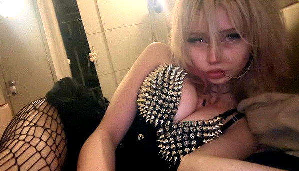 felinaaxi instagram image archive image