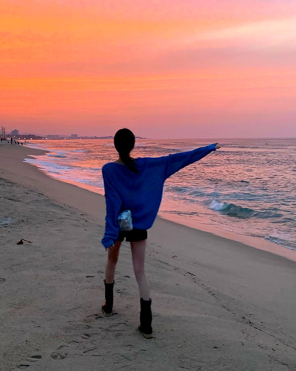 daxbin instagram image archive image