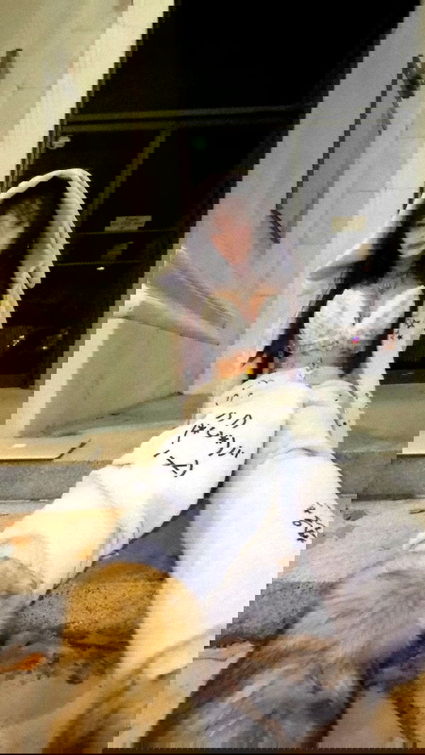 zommmbri image ~ Altpins