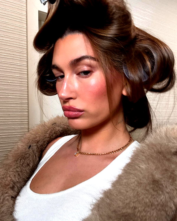 haileybieber instagram image archive image