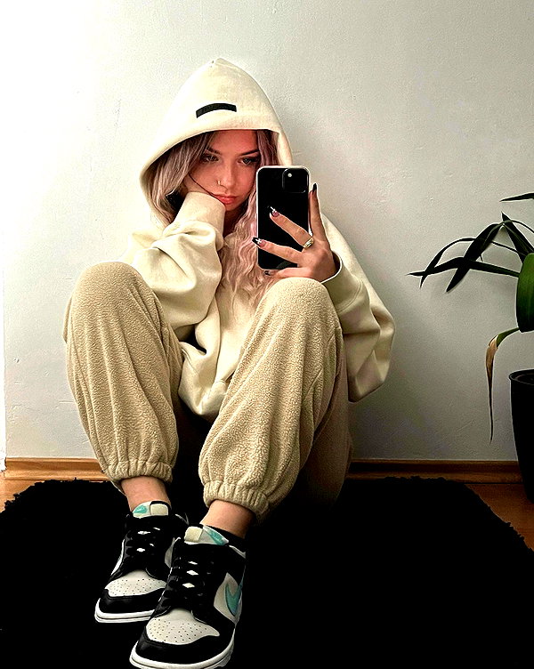 kiara.jlks instagram image archive image