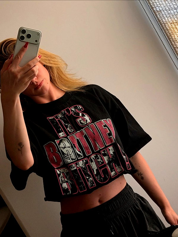lilireinhart instagram image archive image