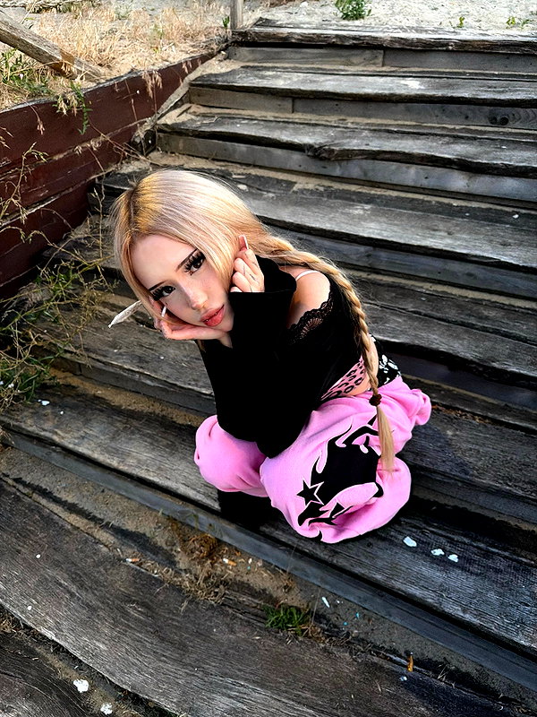 miss3evux instagram image archive image