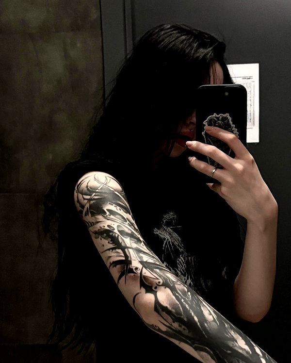 kriskaik instagram image archive image