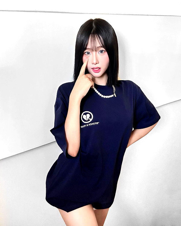 lai_931201 instagram image archive image