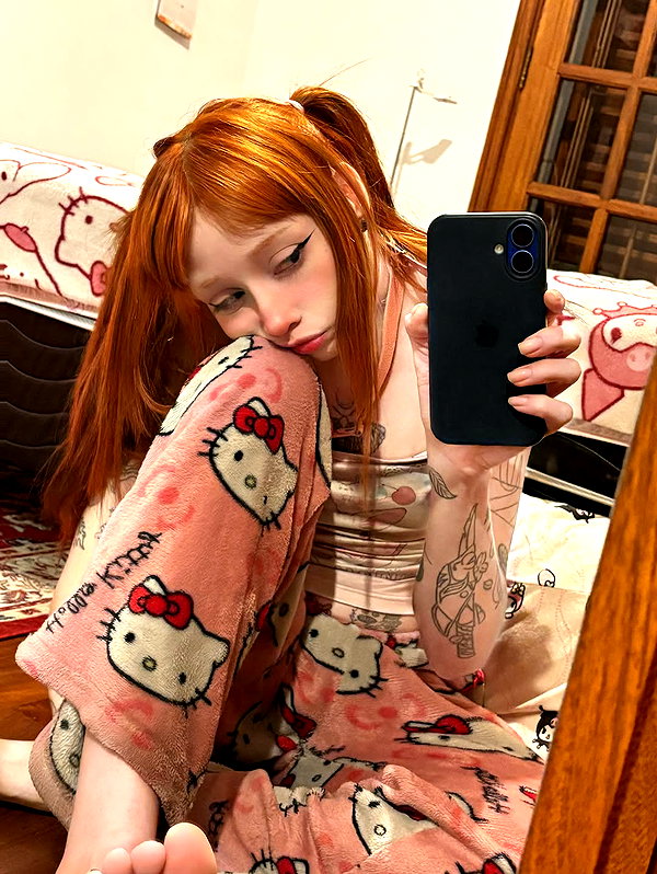 ambrzinha666 instagram image archive image