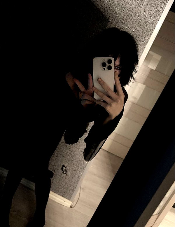 Archived image from @kk3tr1n4 on Instagram