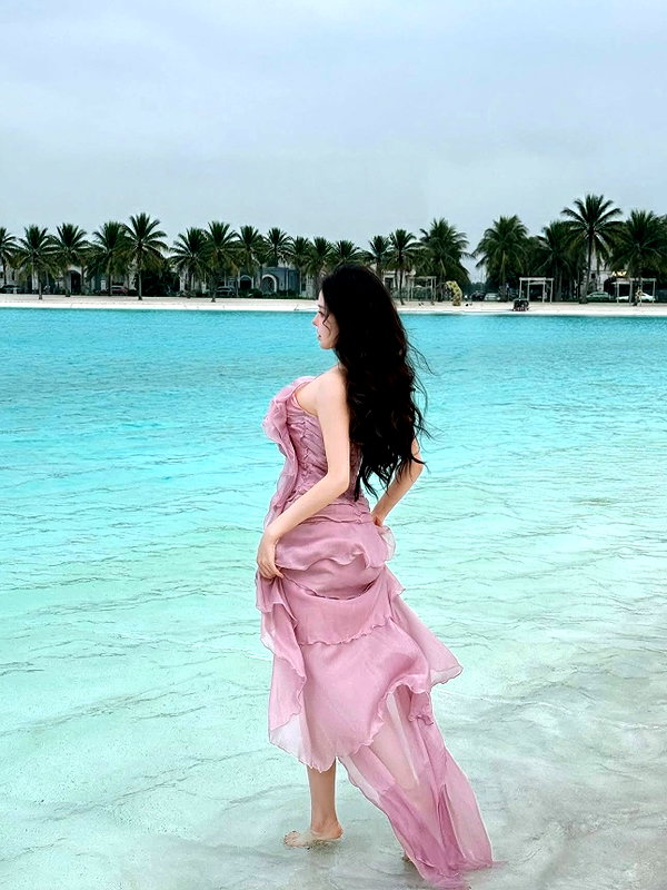 lyhythuedoxinh instagram image archive image