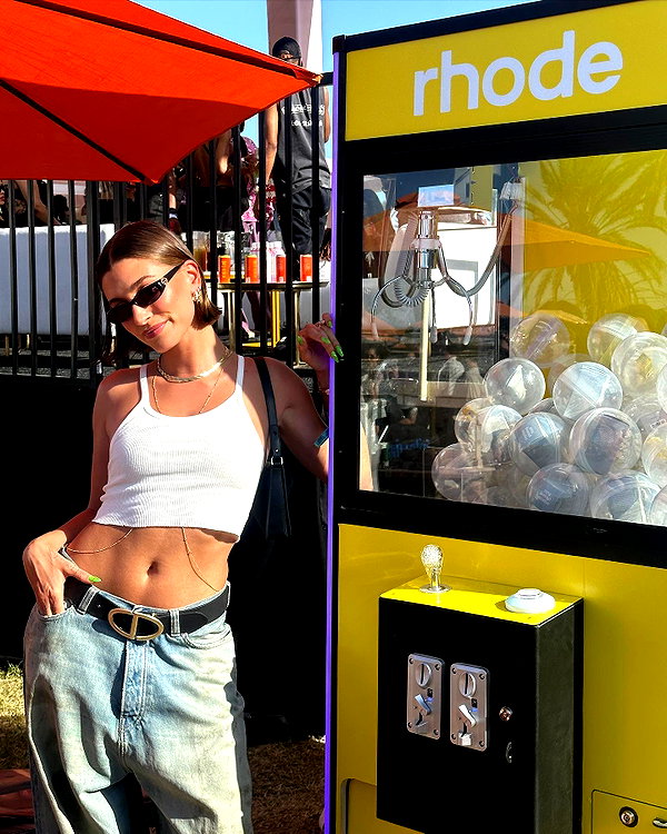 haileybieber instagram image archive image