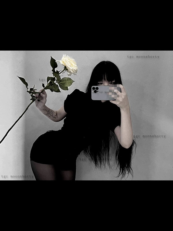glowmoonshorty instagram image archive image