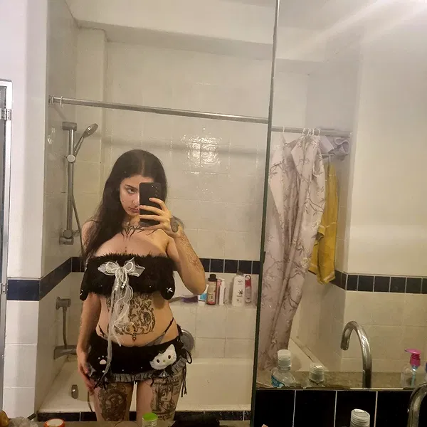 shayli_or shayli_or archive image