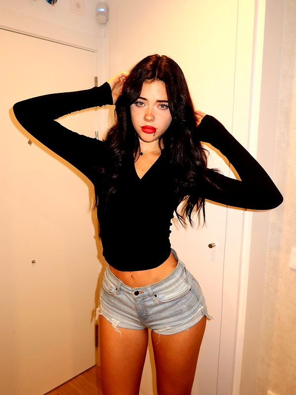 vanessa.rhd instagram image archive image