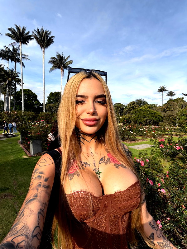 barbie_vampi instagram image archive image