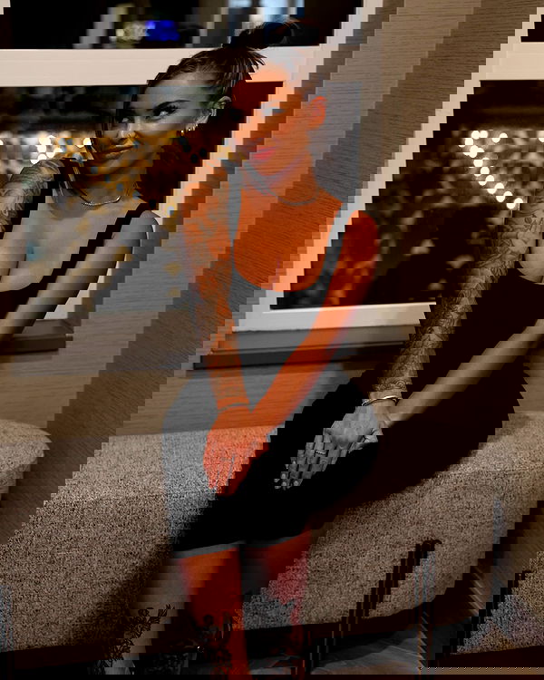 itshayleydavies itshayleydavies archive image