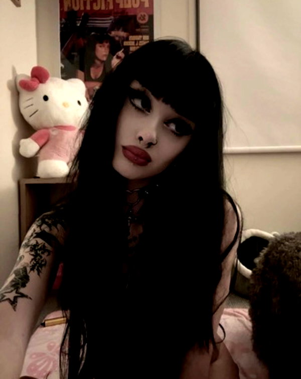 livindeadyaz instagram image archive image