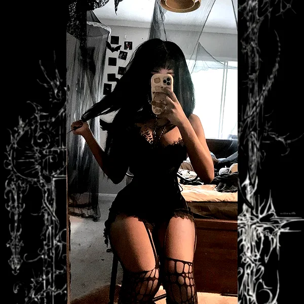 chica.niebla instagram image archive image