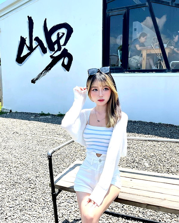 52._.0921 instagram image archive image