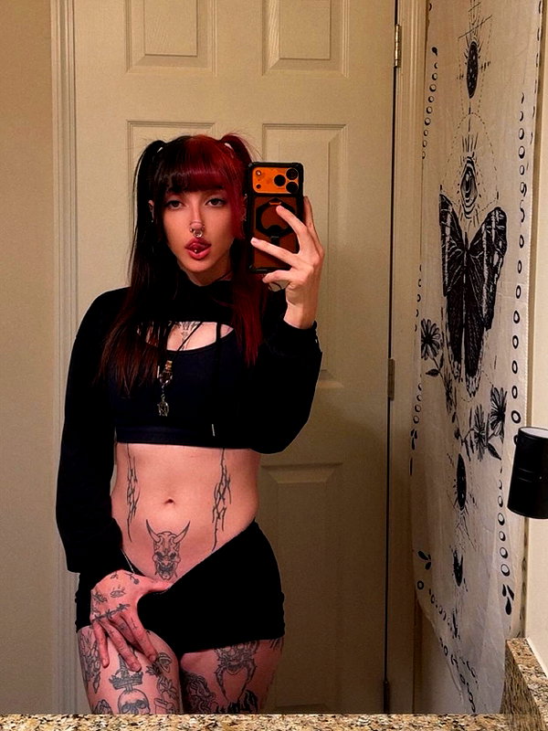 luucifina instagram image archive image