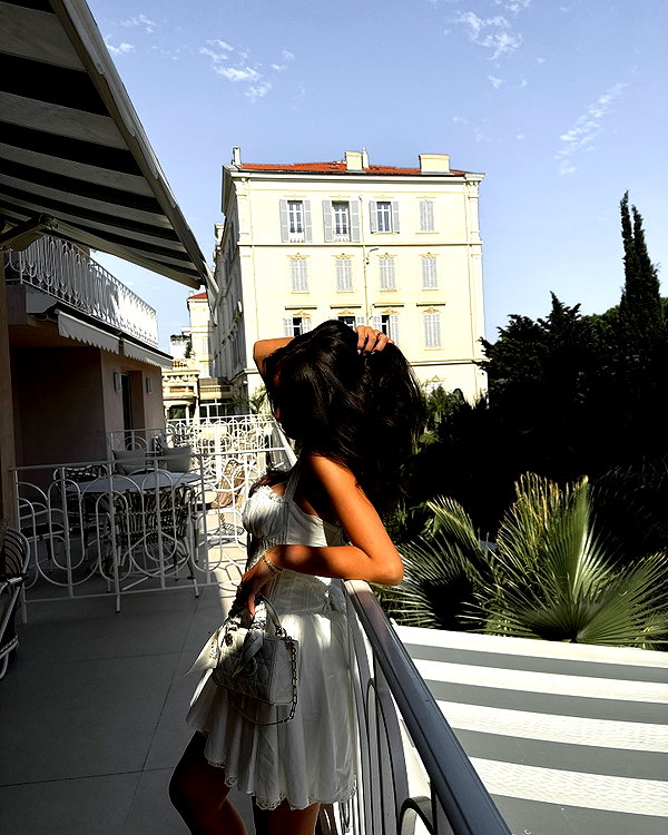 zoeliss instagram image archive image