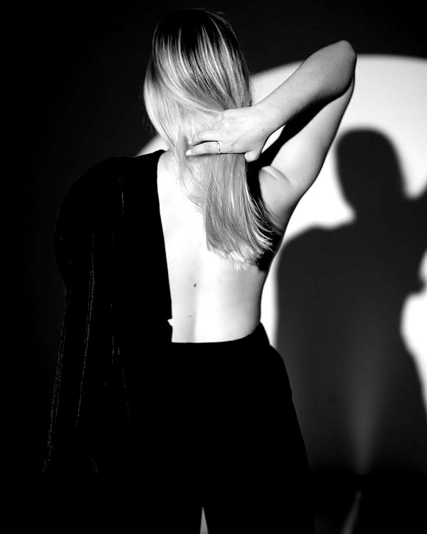 lila.garnik instagram image archive image