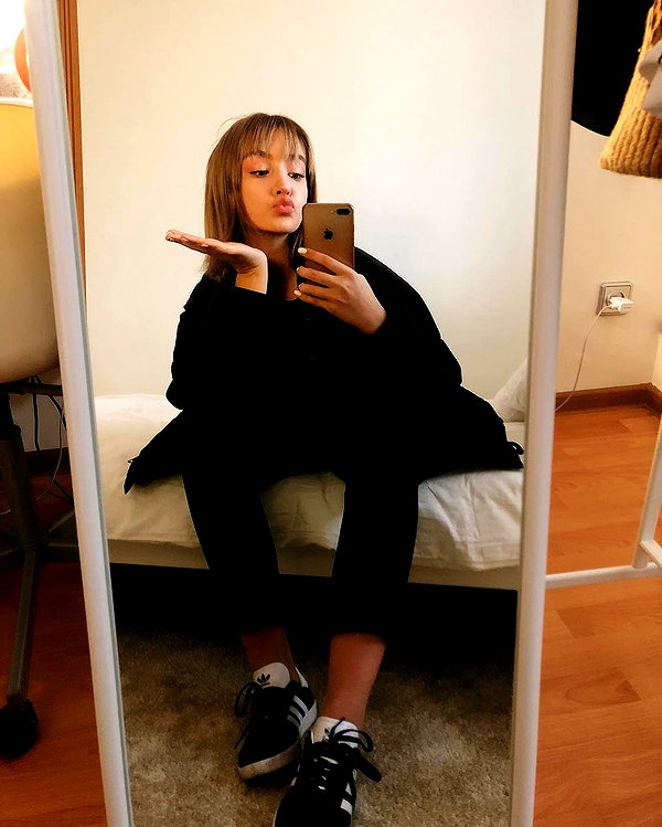 veroni22ka instagram image archive image