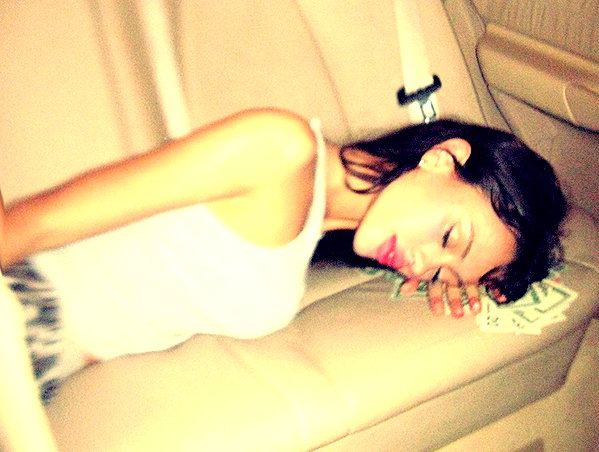 leonanaomii instagram image archive image