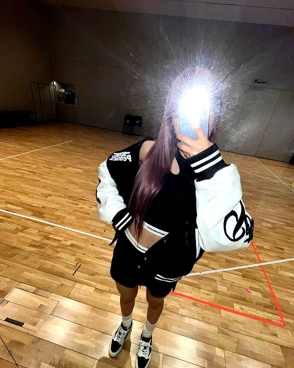 hhh.e_c.v instagram image archive image