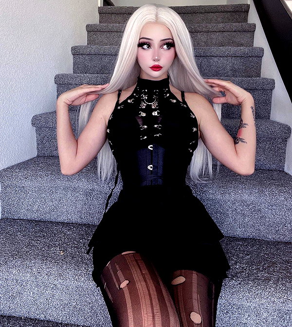 ellaexplicit_ instagram image archive image