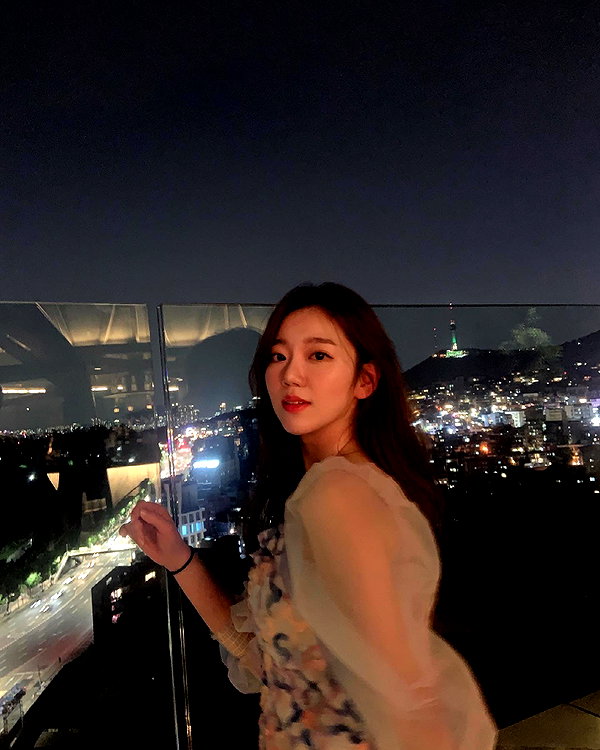 hyeweon__ instagram image archive image