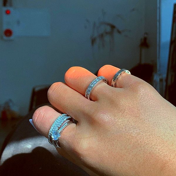 Archived image from @heroineseen on Instagram