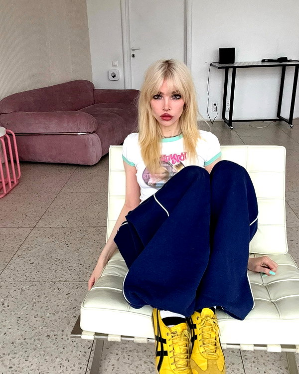 alien.hanna instagram image archive image